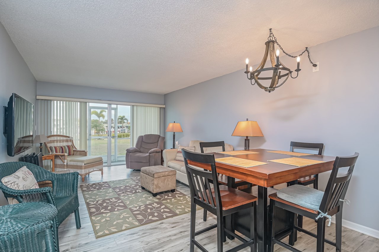 spacious living room